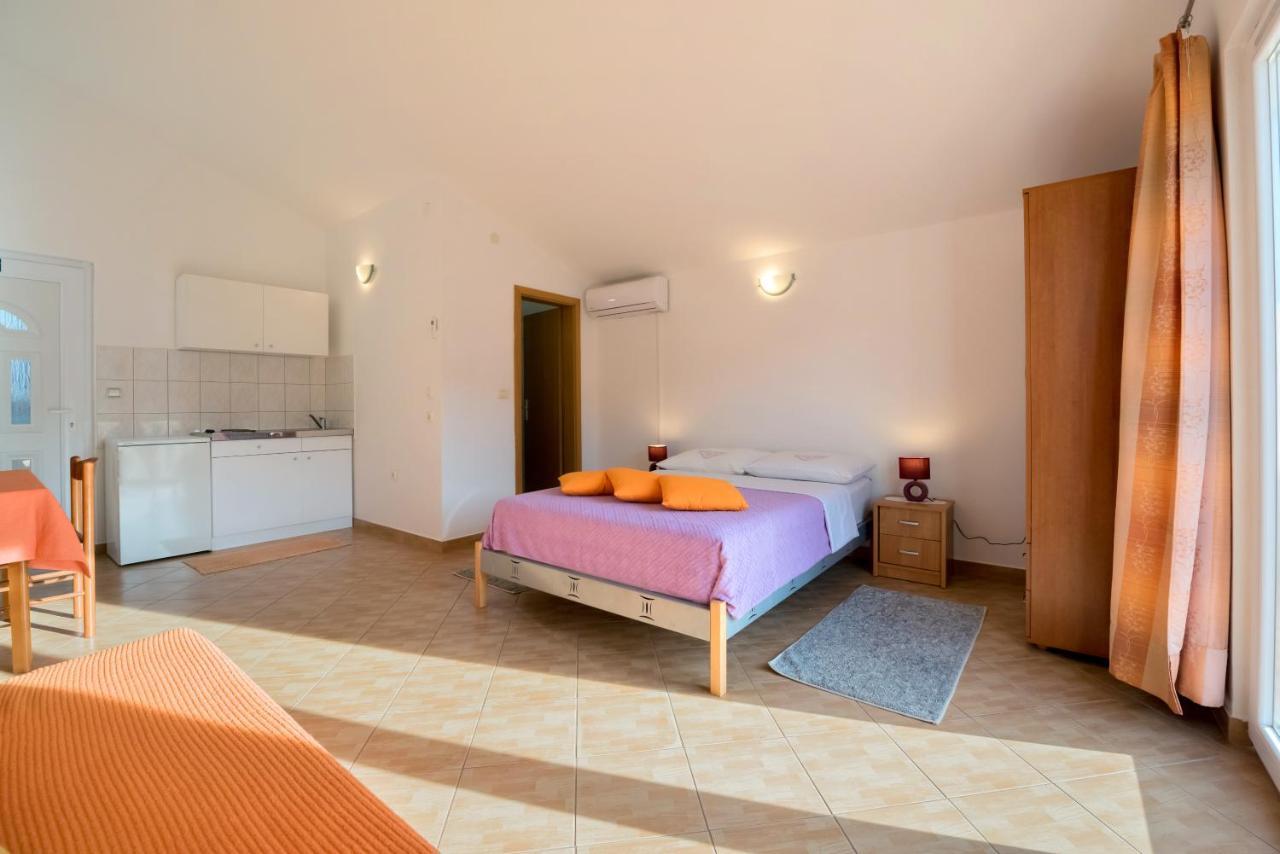Apartments Slavica Luka  Exterior photo